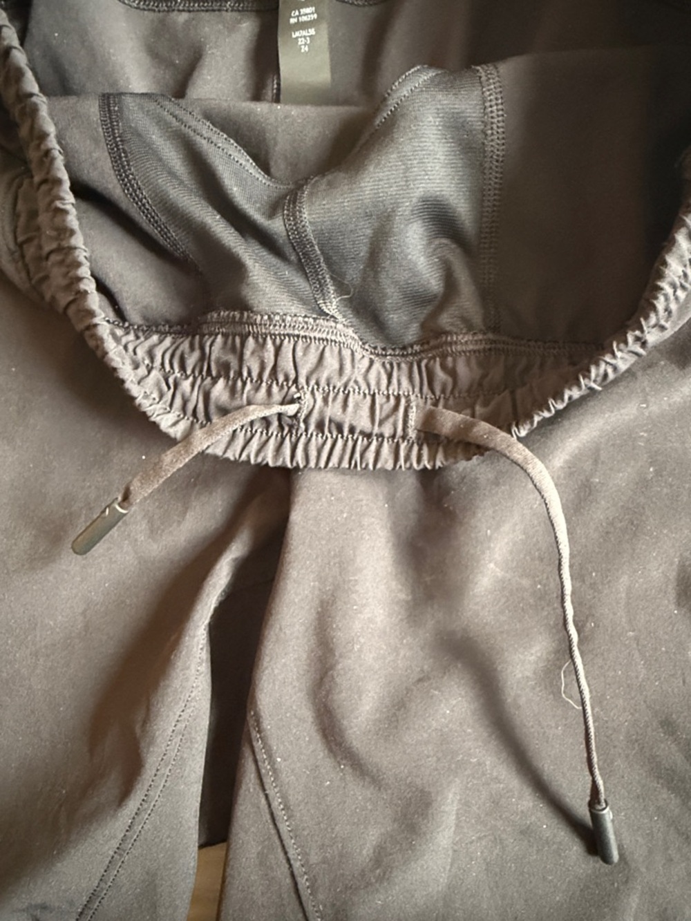 Men's Black Lululemon Shorts - Lightweight Performance - Picture 5 of 6